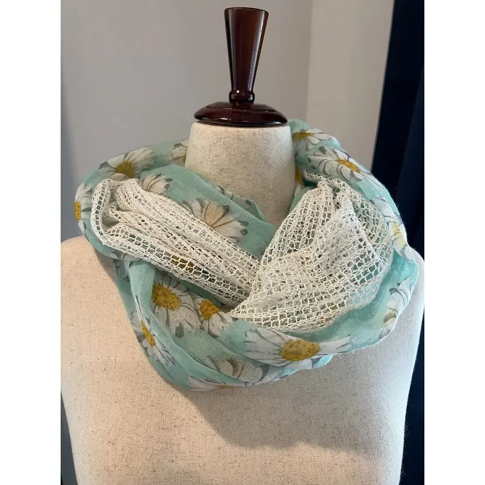 CAPELLI‎ Daisy Flower Infinity Loop Scarf NWOT Spring Reversible Floral Boho